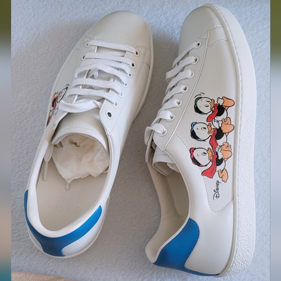 Authentic Gucci x Disney Men's Donald Duck Ace Sneakers in white - Picture 8 of 16